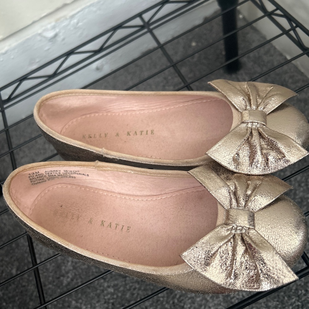 Kids Kelly & Katie Metallic Gold Flats (special occasion)